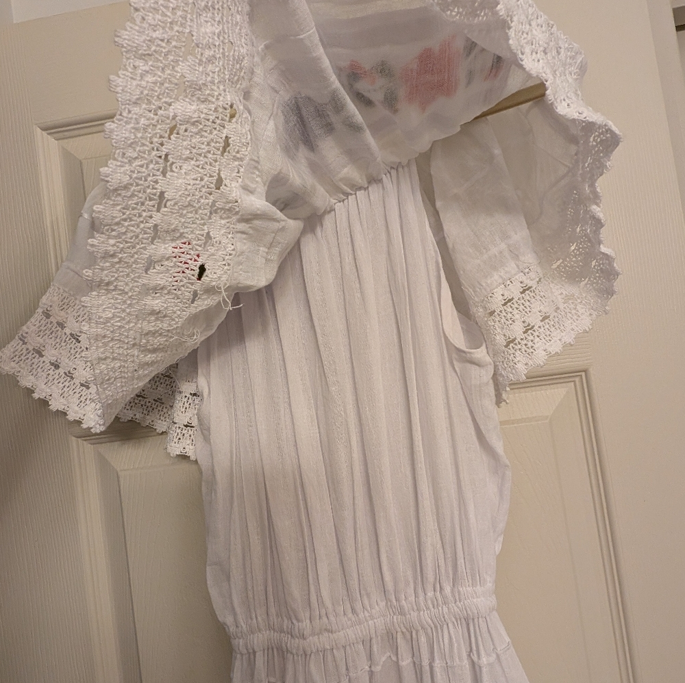NEW! Beautiful White Dress From Mexico! Size S/M - Picture 4 of 8